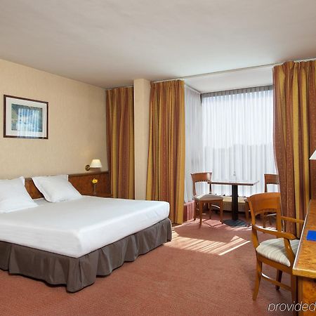 Hotel Brüksel Dış mekan fotoğraf