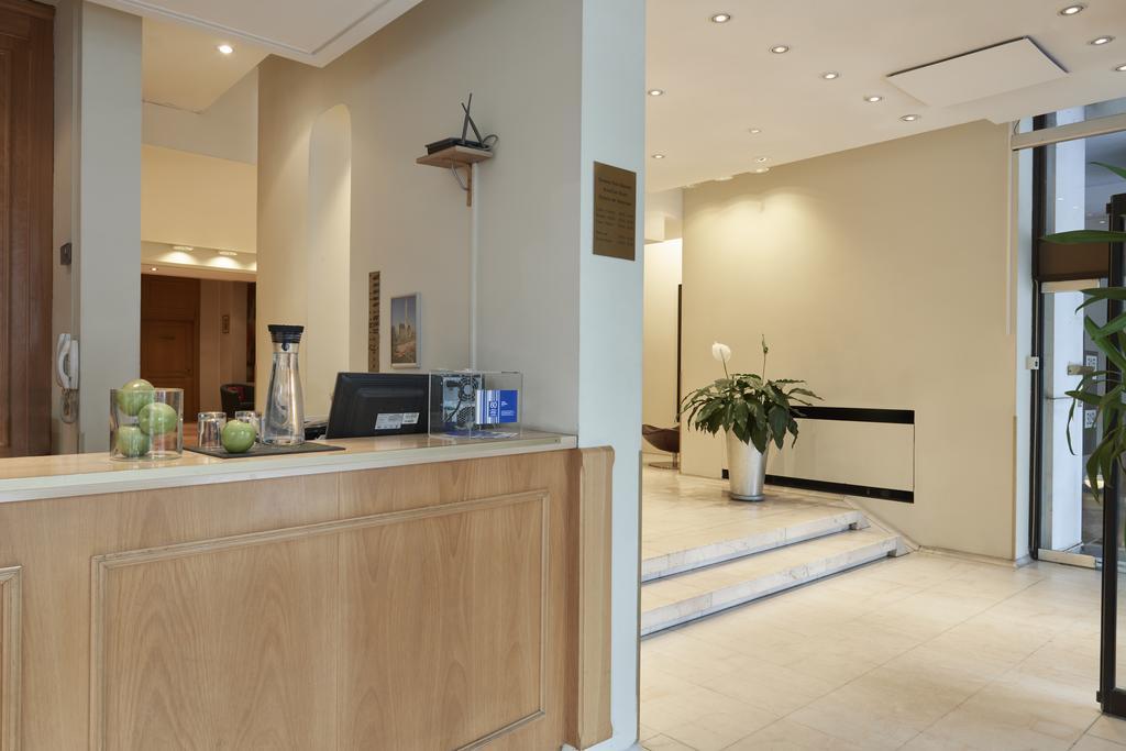 Hotel Brüksel Dış mekan fotoğraf