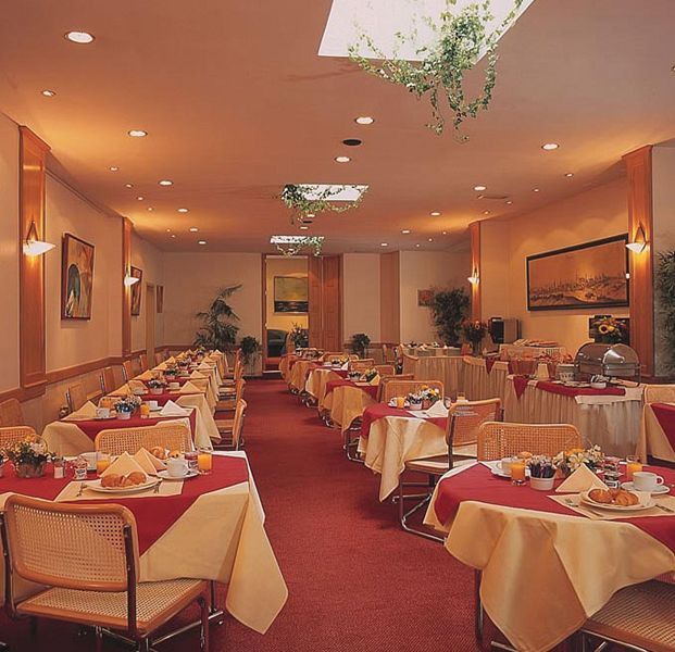 Hotel Brüksel Restoran fotoğraf