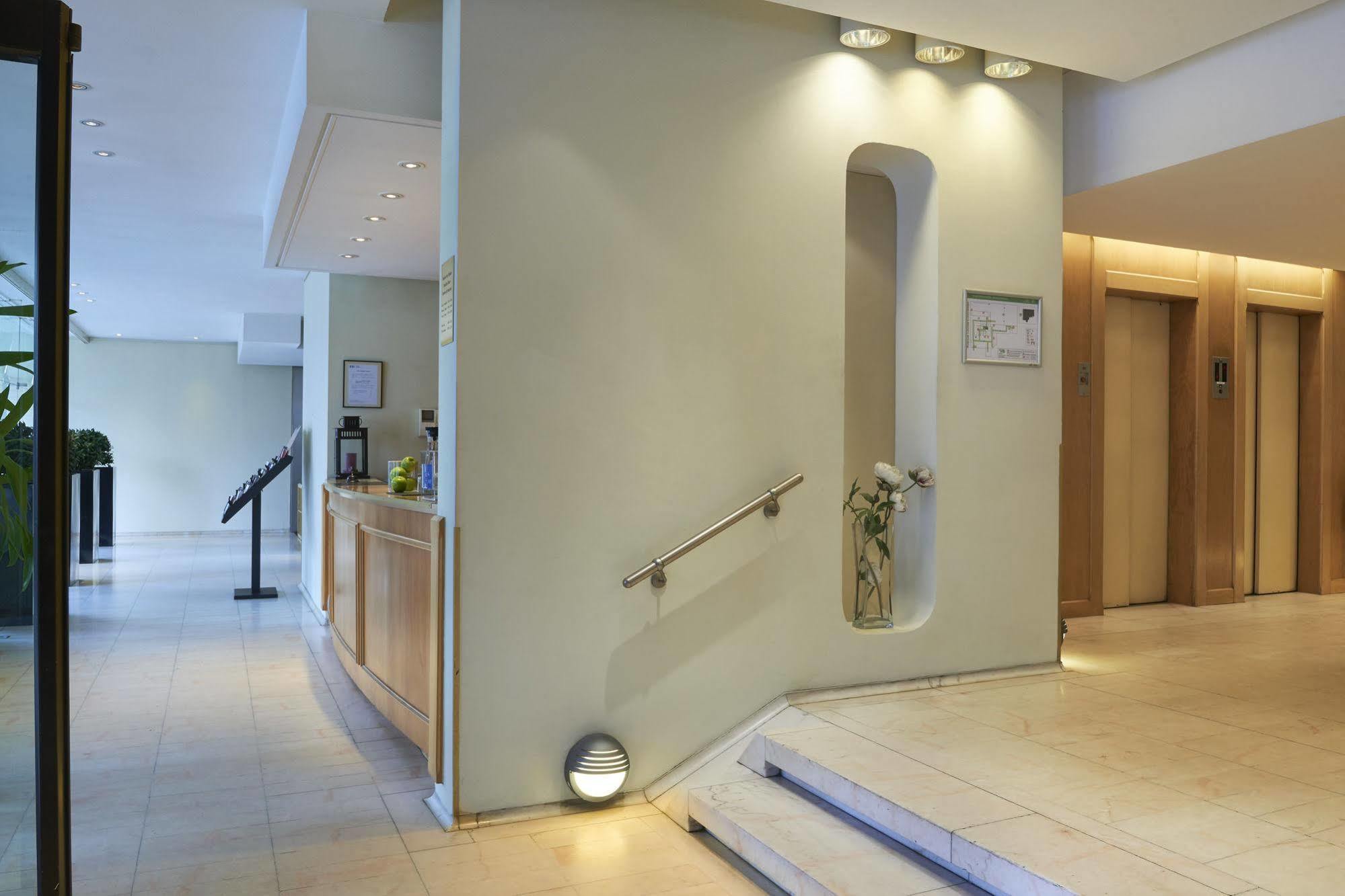 Hotel Brüksel Dış mekan fotoğraf